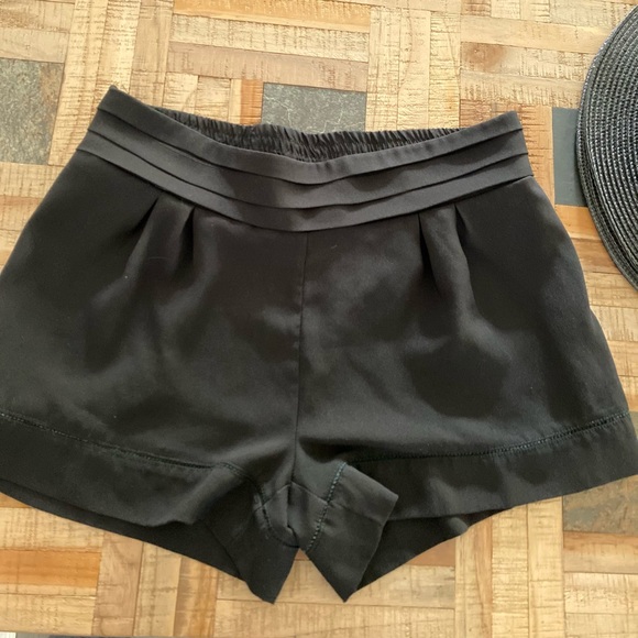 Costa Blanca Black Shorts - Picture 2 of 3